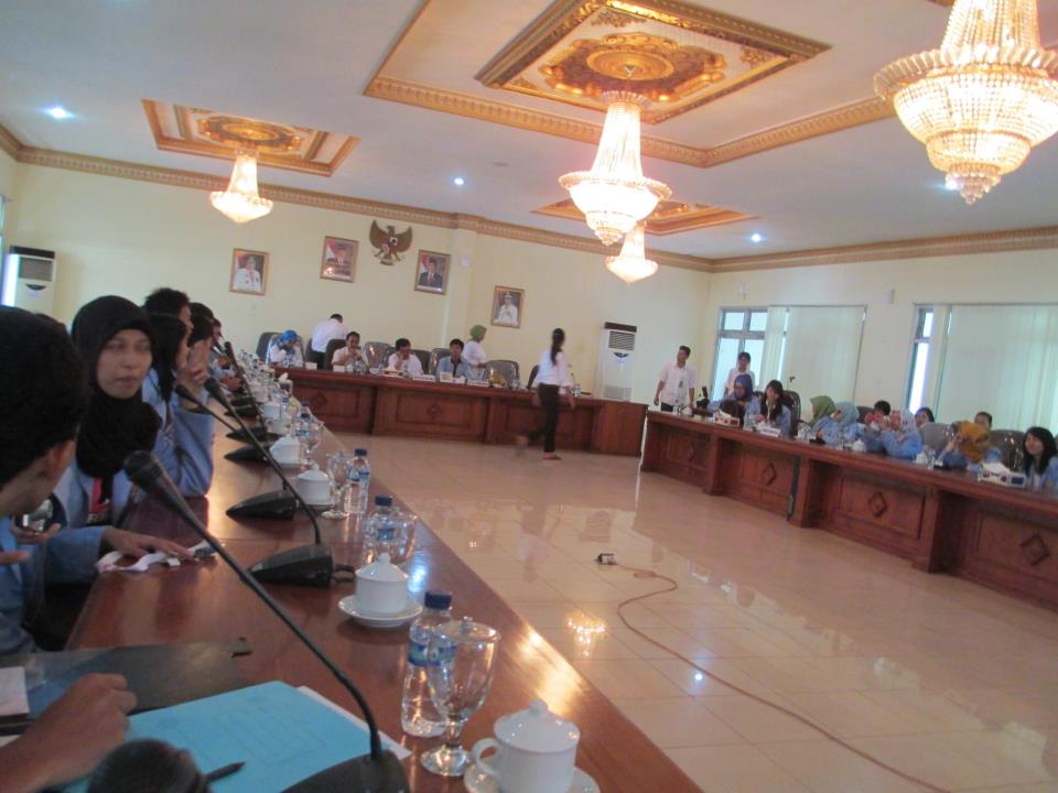 Studi Legislatif Mahasiswa Polsri